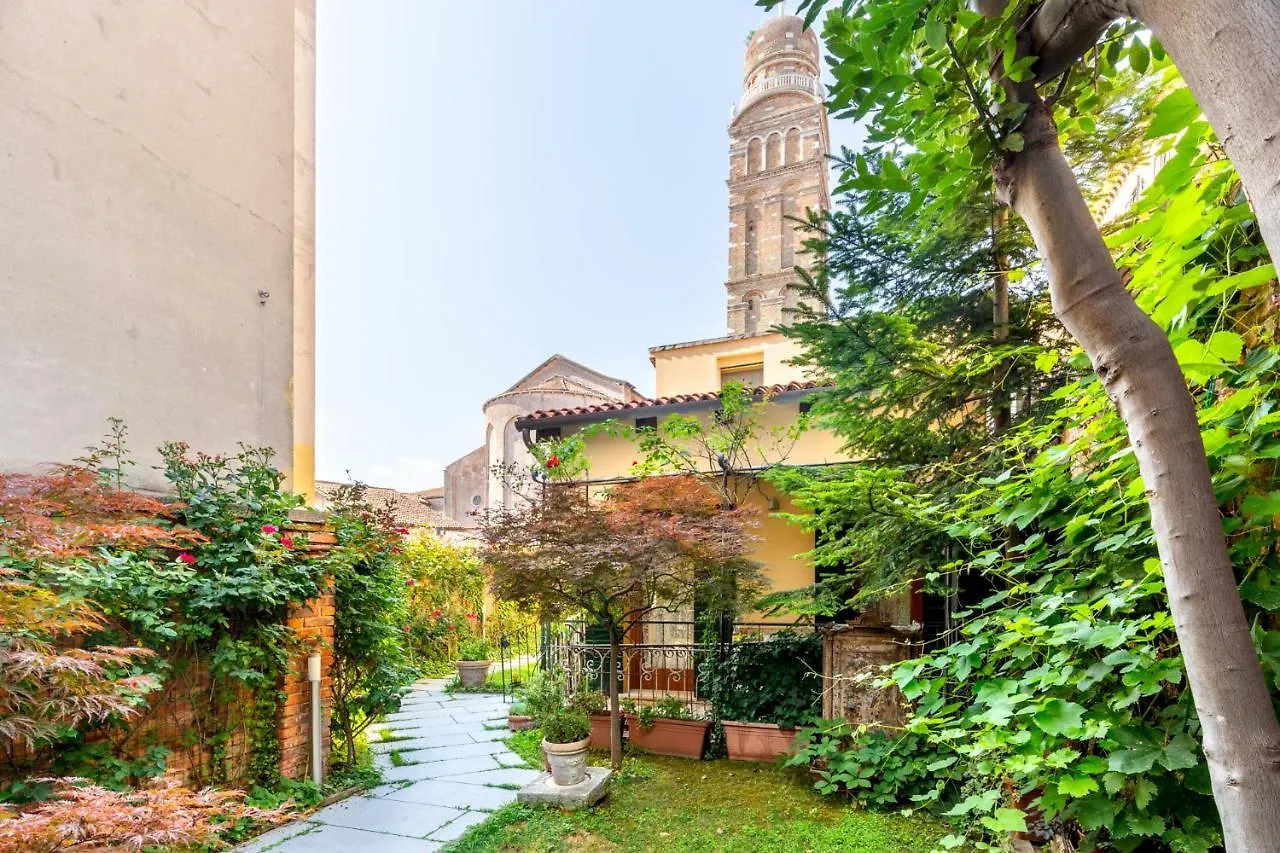 Apartamento Al Campanile Madonna dell'Orto Venecia 0*,  Italia
